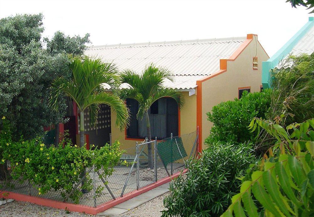 Happy Holiday Homes Kralendijk  Exterior photo